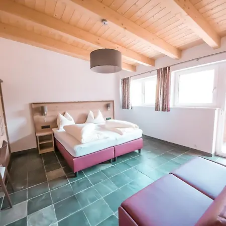 Haus Bergkastelblick ناودرس