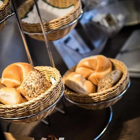 Haus Bergkastelblick ناودرس