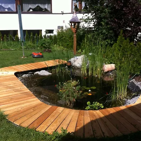 بيت ضيافة Haus Bergkastelblick 4*